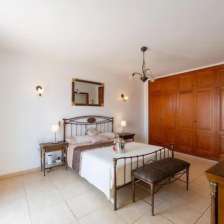 Guapa, Golf Del Sur Villa